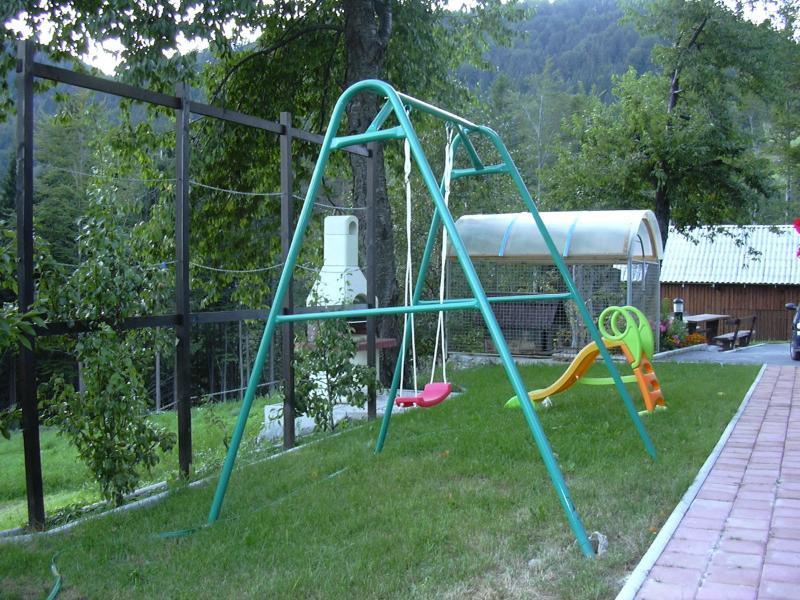 Apartments Pri Marjetki 체르크노 외부 사진