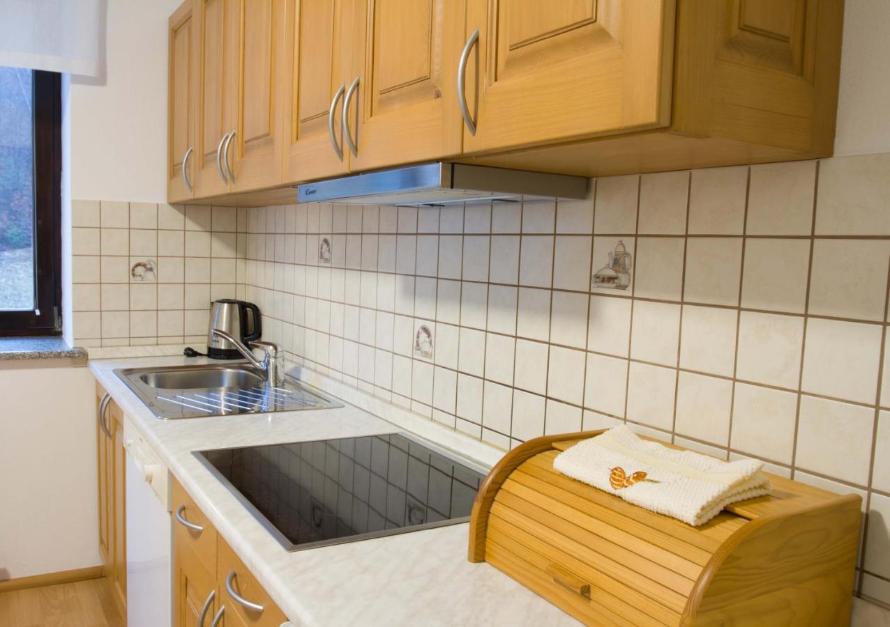 Apartments Pri Marjetki 체르크노 외부 사진